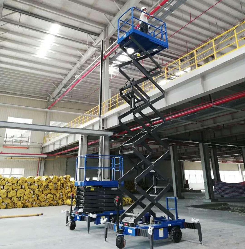 阿拉尔助力行走剪叉式高空作业平台